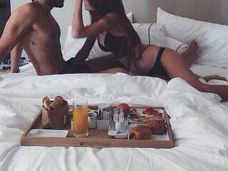 Erotikus videocsevegés EnzoNick