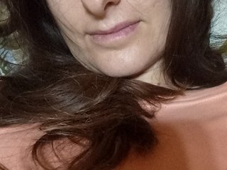 Erotikus videocsevegés Erine9900