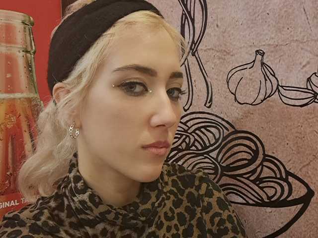 A profil fényképe eroticblondiee