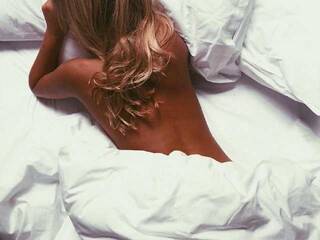 Erotikus videocsevegés esmeraldavega