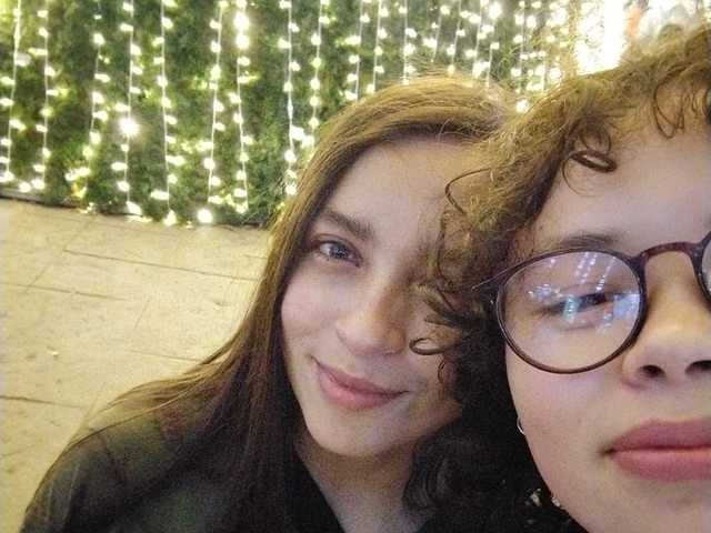 A profil fényképe Esmerraldaa-mia