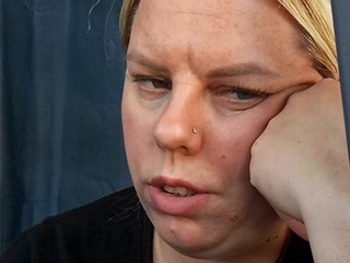 Erotikus videocsevegés blondy_girl1499