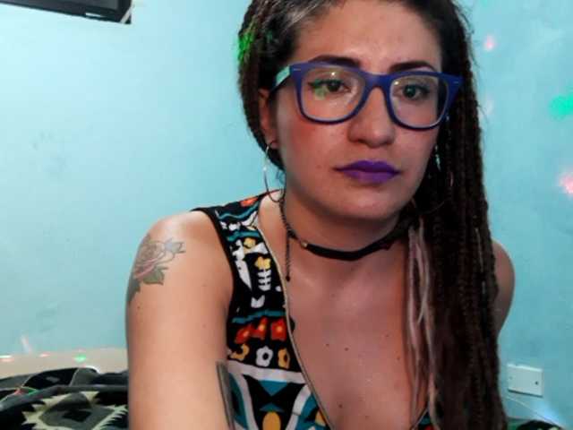 Fényképek EvaKalipso Welcome to my room , make me wet with the sound of you tips #lovely #anal #latina #teen #new 21 #pantyhose #bbw #smalltits #dancer