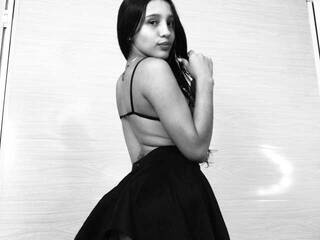 Erotikus videocsevegés Evangeline18