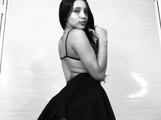 Erotikus videocsevegés Evangeline18