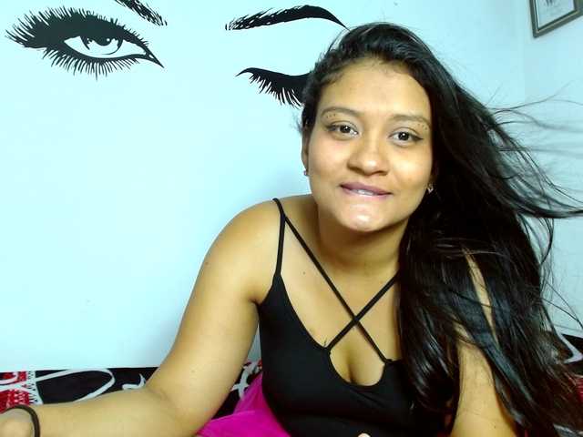 Fényképek EvanHot Doble penetracion #latina #hot #pussy # CAM2CAM #dirtytalk @come make me moan control my vibrations