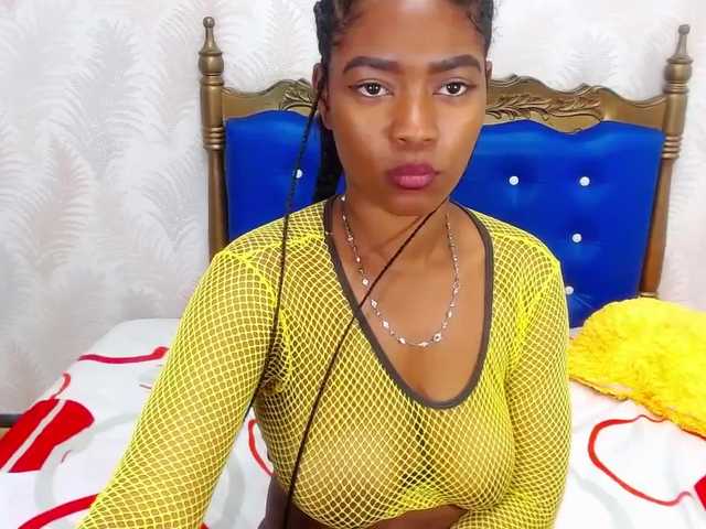 Fényképek evelynheather welcome guys come n see me #naked #wild #naughty im a #ebony #latina #kinky enjoy with me in #pvt or just tip if u like the view #dildo #anal #blowjob #deepthroat #CAM2CAM