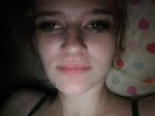 Erotikus videocsevegés EvelynXKukla