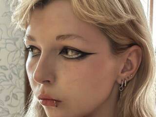 Erotikus videocsevegés EveSinsational