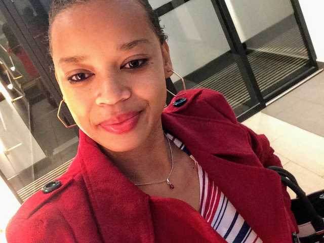 A profil fényképe EVY15