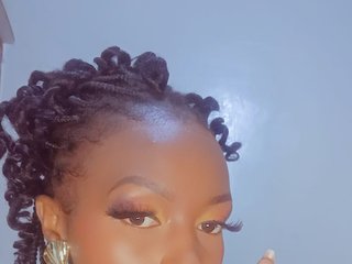 Erotikus videocsevegés Exoticsoms