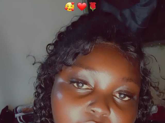 A profil fényképe Extreme-curvy