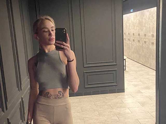 A profil fényképe Eyes0ffMe
