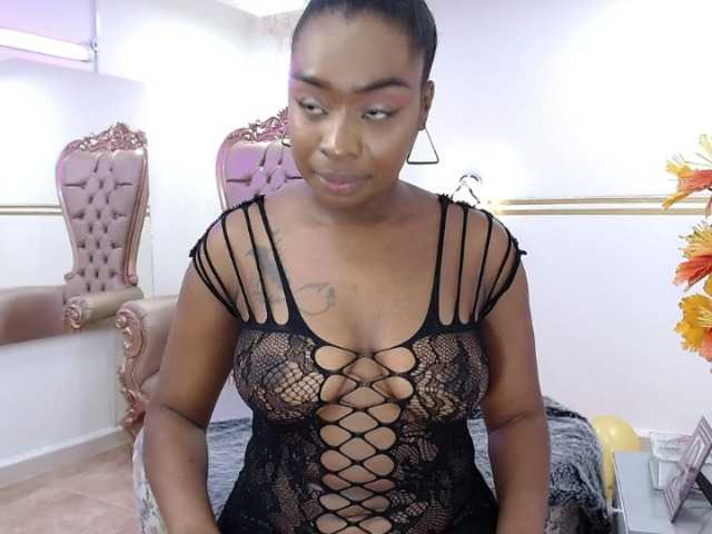 Fényképek Fallombruce Lush is on / Oil Show 71/ plug in ass 99 / Blowjob 76 / Naked Dance 101/ Lovense Control (15min) 500 // [none] for cum // grp/pvt/ON