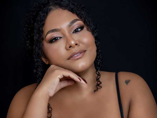 A profil fényképe Fallon-1