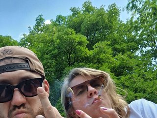 Erotikus videocsevegés FamCrazyDay