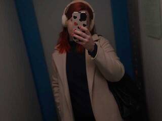 Erotikus videocsevegés -Daily-