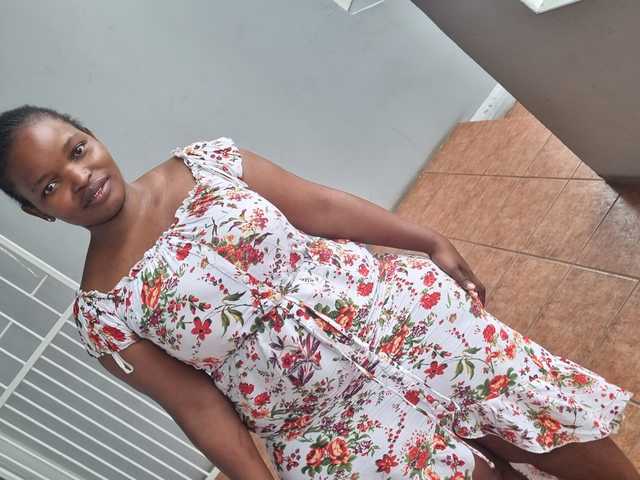 A profil fényképe FatJBooty69