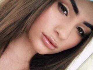 Erotikus videocsevegés FebruaryLynx