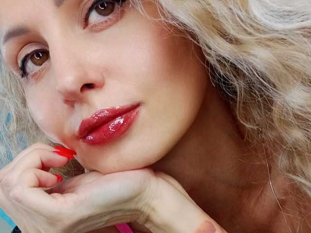 A profil fényképe FettishDi