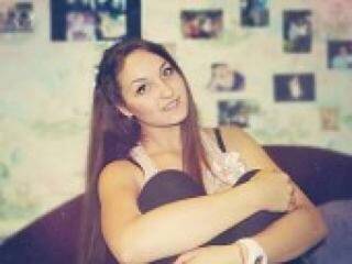 Erotikus videocsevegés fieriyaaa