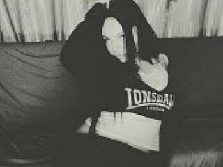 Erotikus videocsevegés finetouch7