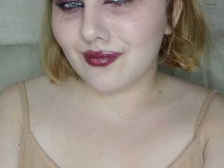 Erotikus videocsevegés FionaLl