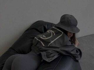 Erotikus videocsevegés FlyWet