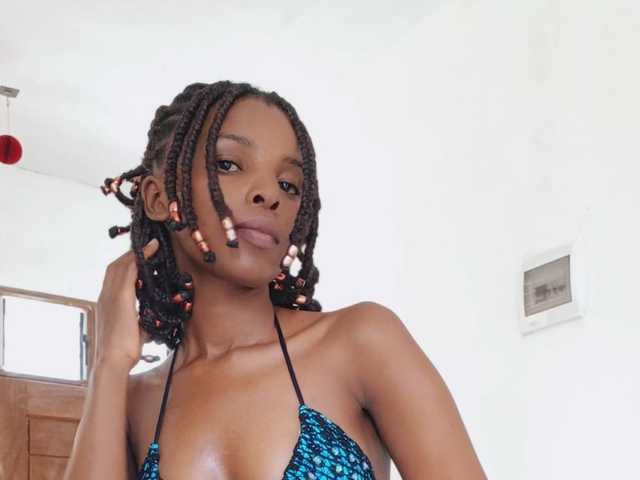 A profil fényképe Foxvie