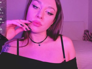 Erotikus videocsevegés FoxyAlisa