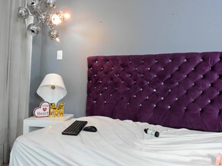 Erotikus videocsevegés Foxykandy