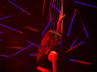 Erotikus videocsevegés FrankKira