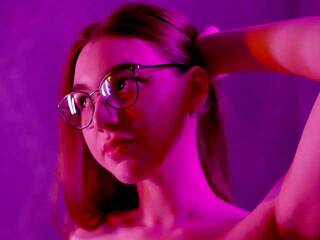 Erotikus videocsevegés FreyaAdams