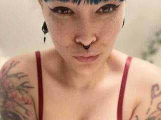 Erotikus videocsevegés FRRANNKIE