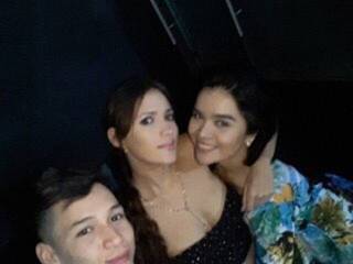 Erotikus videocsevegés funysexcouple