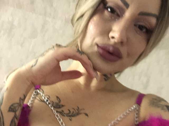 A profil fényképe Fyriaa