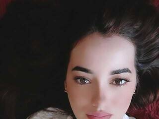 Erotikus videocsevegés Garzzia