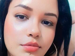 Erotikus videocsevegés Thepoolgirl