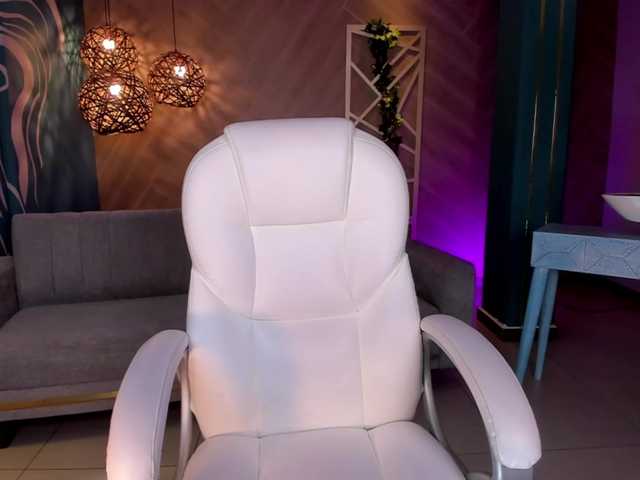 Sugárzási képernyőképek GianaWatson