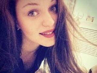 Erotikus videocsevegés gimnastkka