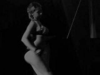 Erotikus videocsevegés ginaplum