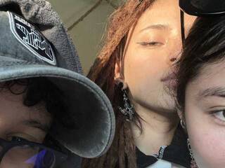 Erotikus videocsevegés Girls-addicted-cum