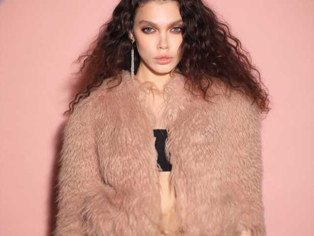A profil fényképe GlamModelHoney