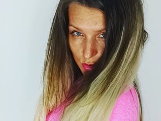 Erotikus videocsevegés glamyglamour91