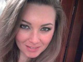 Erotikus videocsevegés gloriaxx