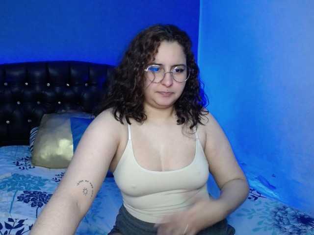 Fényképek goddesstepha1 Hi , enter if u wanna talk! Goal: GOAL: Sexy Dance #teen #lovense #boobs #cute #new -I dont do free shows xoxox