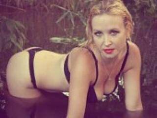 Erotikus videocsevegés goldengirl1