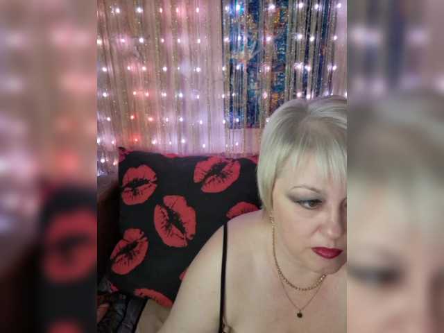 Fényképek _Sonya_ Sonya is on the air! Favorite vibration -111, 222, tits-180, pussy-250, ass-300, naked-600. Without rudeness and foul language in the chat. TOKENS are only included in THE GENERAL CHAT!