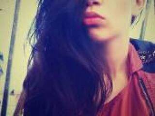 Erotikus videocsevegés goodgirl333