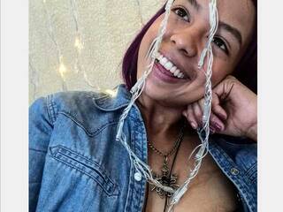 Erotikus videocsevegés goodgirll